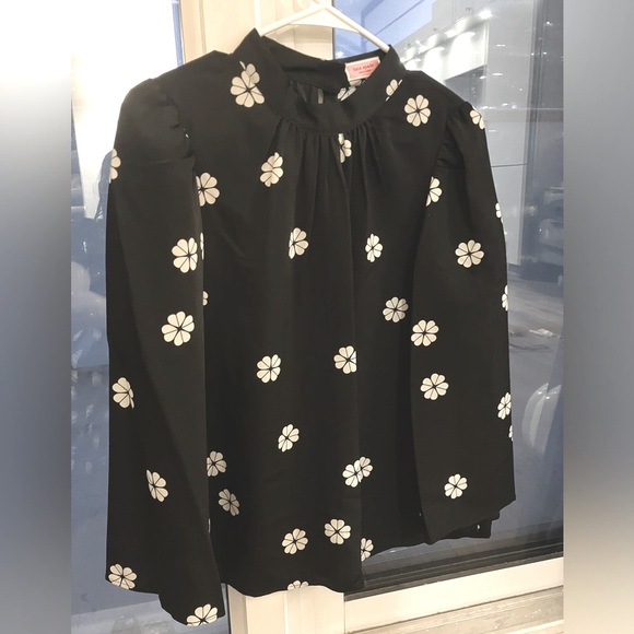 Kate Spade Clover Long-sleeved Toss Blouse in Black with White Blossoms - Picture 4 of 8